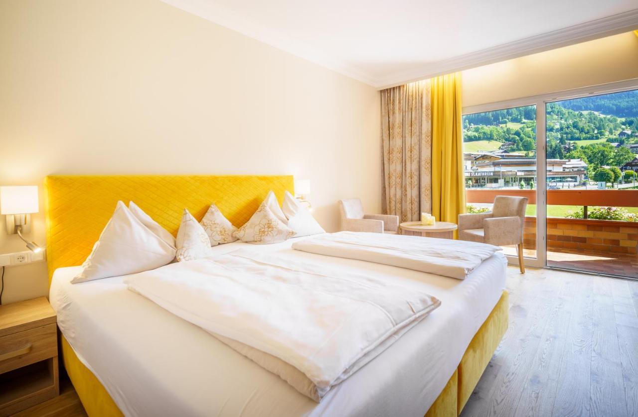 Kolmhof Hotel บาด ไคลน์เคิร์ชไฮม์ ภายนอก รูปภาพ